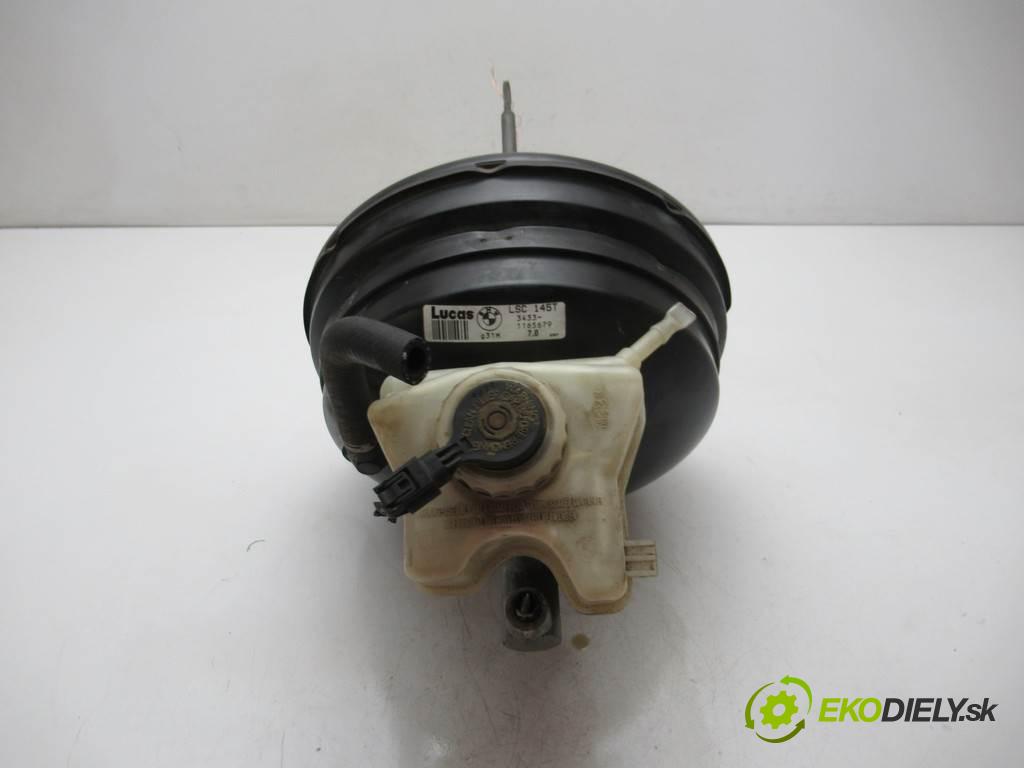 BMW X5  2001  E53 4.4 8V 286KM 99-06 4400 Posilovač Pumpa brzdová LSC145T (Posilňovače bŕzd)