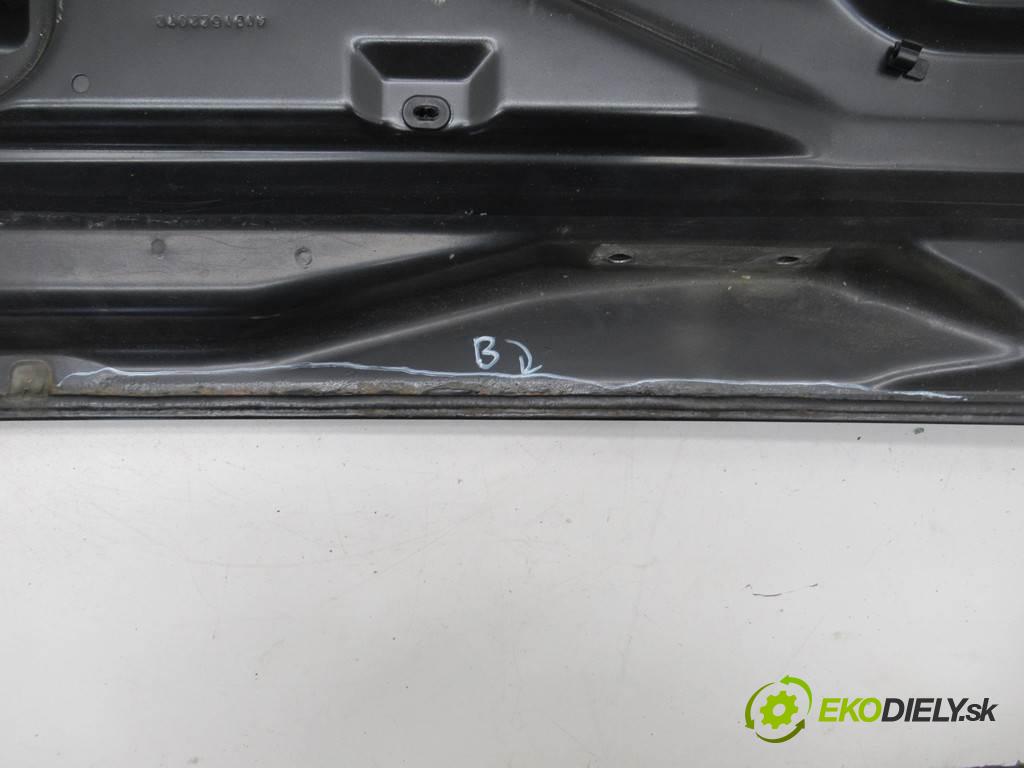BMW X5    E53 4.4 8V 286KM 99-06  zadní část kapota zadní část - čelo  (Zadní kapoty)