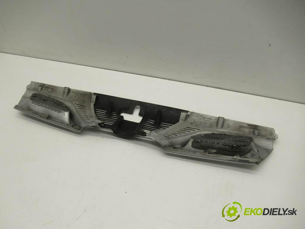 Alfa Romeo 166  2003  SEDAN 4D 2.4JTD 150KM 98-03 2400 mřížka maska 156016559 (Mřížky (masky) chladičů)