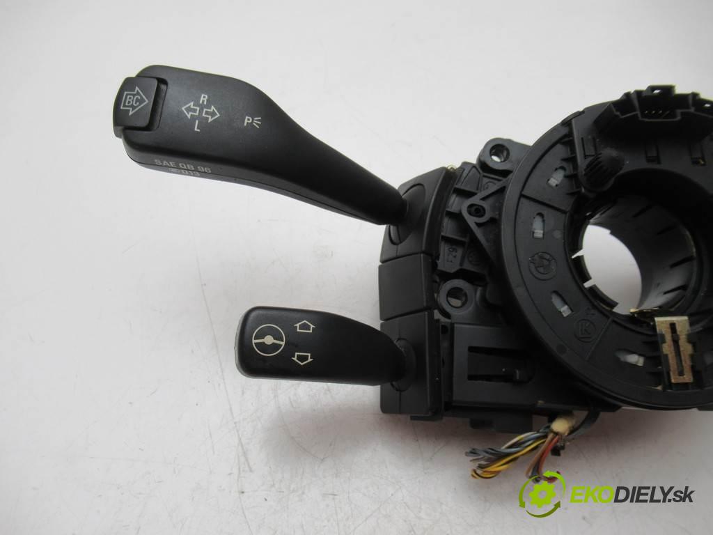 BMW X5    E53 4.4 8V 286KM 99-06  Prepínač kombinovaný 8375398 (Prepínače, spínače, tlačidlá a ovládače kúrenia)