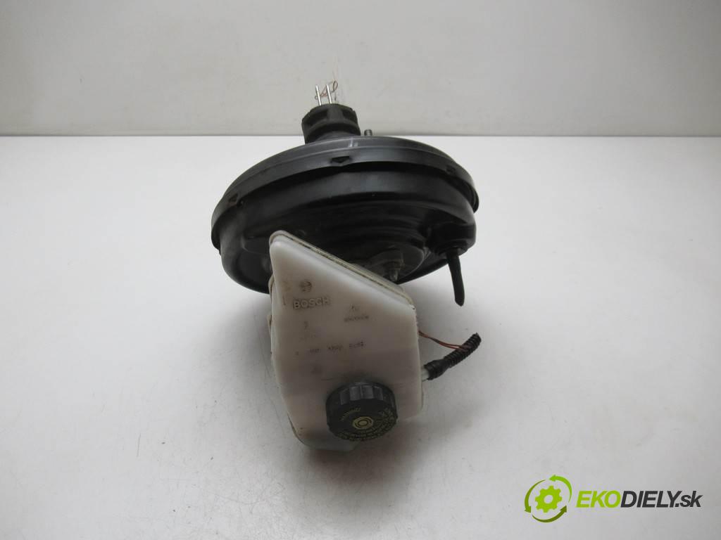 Opel Corsa C  2005  LIFT HATCHBACK 3D 1.0B 60KM 00-06 1000 Posilovač Pumpa brzdová 13101487 (Posilňovače bŕzd)