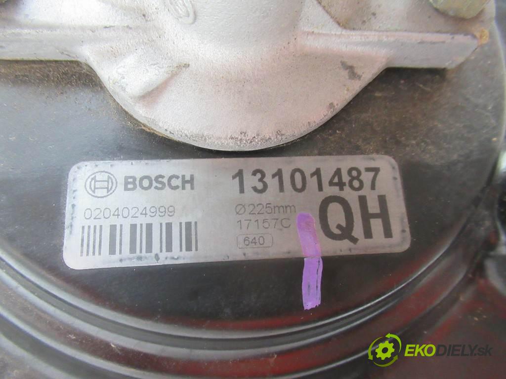 Opel Corsa C  2005  LIFT HATCHBACK 3D 1.0B 60KM 00-06 1000 Posilovač Pumpa brzdová 13101487 (Posilňovače bŕzd)