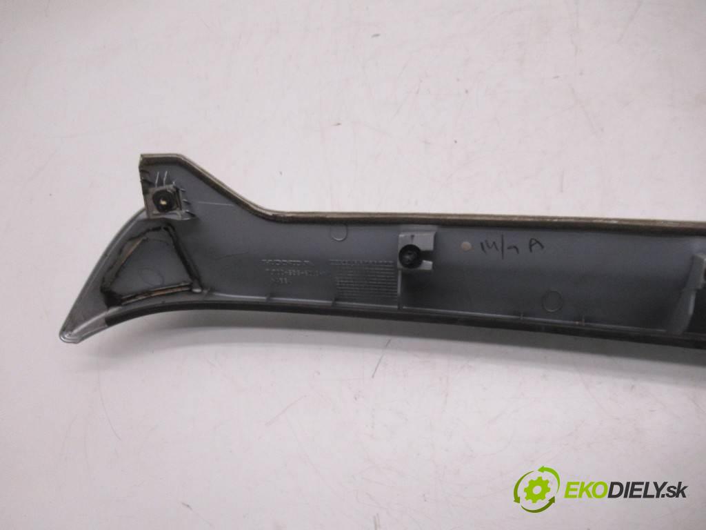 Honda Civic VII    HATCHBACK 3D 1.6B 110KM 00-06  Spoiler  (Spoilery)