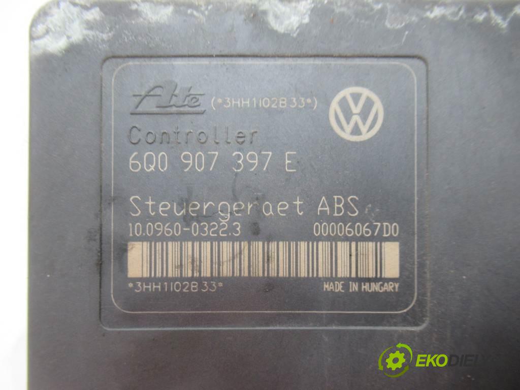 Volkswagen Polo IV 9N  2001  HATCHBACK 5D 1.4TDI 75KM 01-09 1400 pumpa ABS 6Q0907397E (Pumpy brzdové)