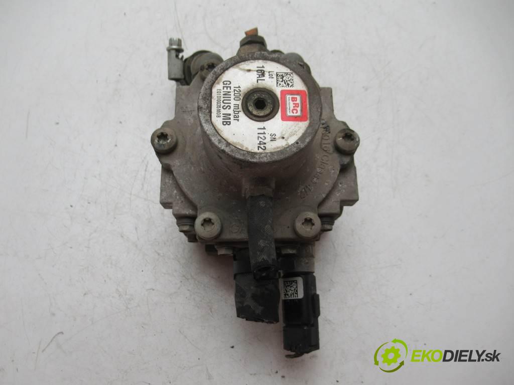 . .    A  Reduktor do plynového pedálu LPG GENIUS MB 1200 (LPG)