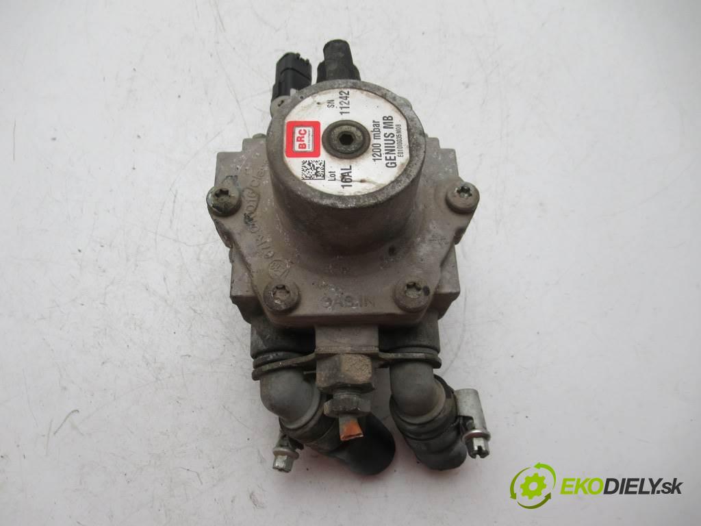 . .    A  Reduktor do plynového pedálu LPG GENIUS MB 1200 (LPG)