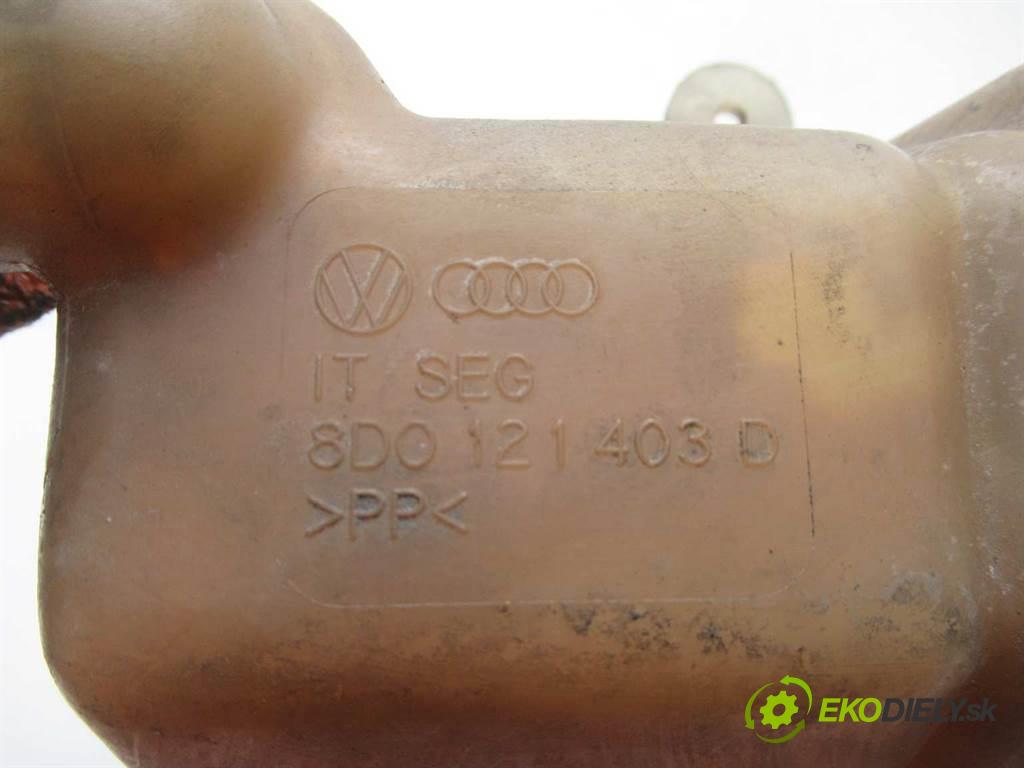 Audi A4 B5  1997  SEDAN 4D 1.9TDI 110KM 94-99 1900 nádržka vyrovnávací kapaliny chadicího 8D0121403D (Vyrovnávací nádržky)