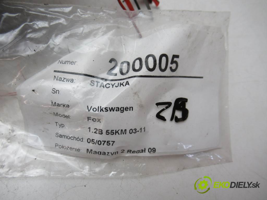 Volkswagen Fox  2005  1.2B 55KM 03-11 1200 spinačka 4B0905851N (Spínacie skrinky a kľúče)