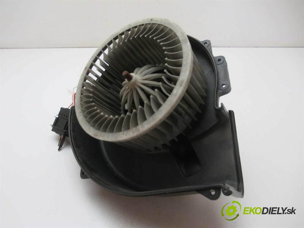 Volkswagen Fox  2005  1.2B 55KM 03-11 1200 ventilátor - topení 6Q1819015G (Ventilátory topení)