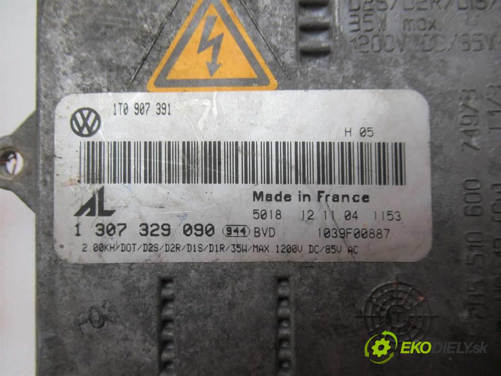 Volkswagen Touran    2.0TDI 140KM 03-15  měnič XENON 1307329090 (Měniče)