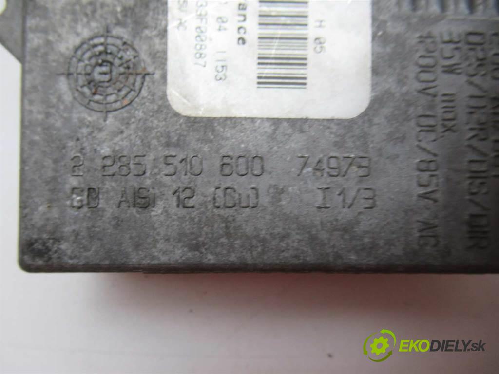 Volkswagen Touran    2.0TDI 140KM 03-15  měnič XENON 1307329090 (Měniče)