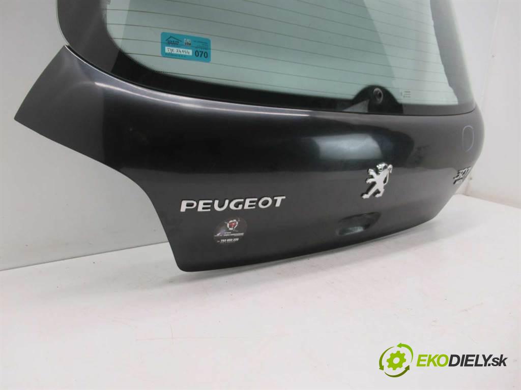 Peugeot 307  2002  HATCHBACK 5D 2.0HDI 109KM 01-05 2000 zadní část kapota  (Zadní kapoty)