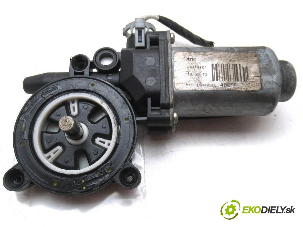 Renault Espace IV  2005  2.2DCI 150KM 02-06 2200 Motorček sťahovania okna predný pravy  (Ostatné)