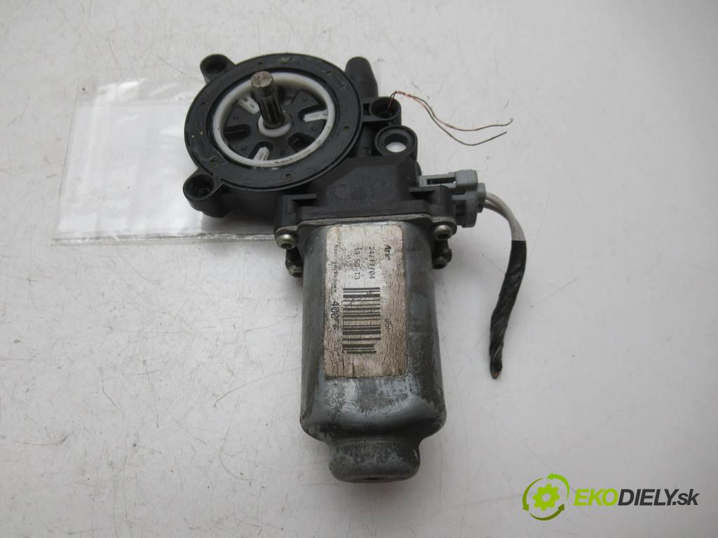 Renault Espace IV  2005  2.2DCI 150KM 02-06 2200 Motorček sťahovania okna predný pravy  (Ostatné)