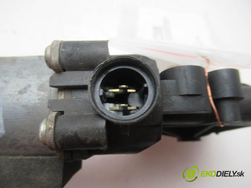 Renault Espace IV  2005  2.2DCI 150KM 02-06 2200 Motorček sťahovania okna predný pravy  (Ostatné)