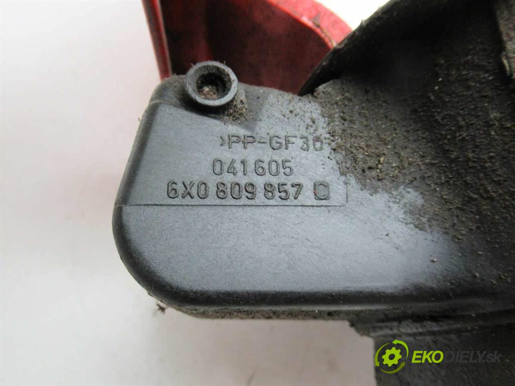 Volkswagen Lupo  1999  1.7SDI 60KM 98-05 1700 Dvierka nádrže paliva  (Ostatné)