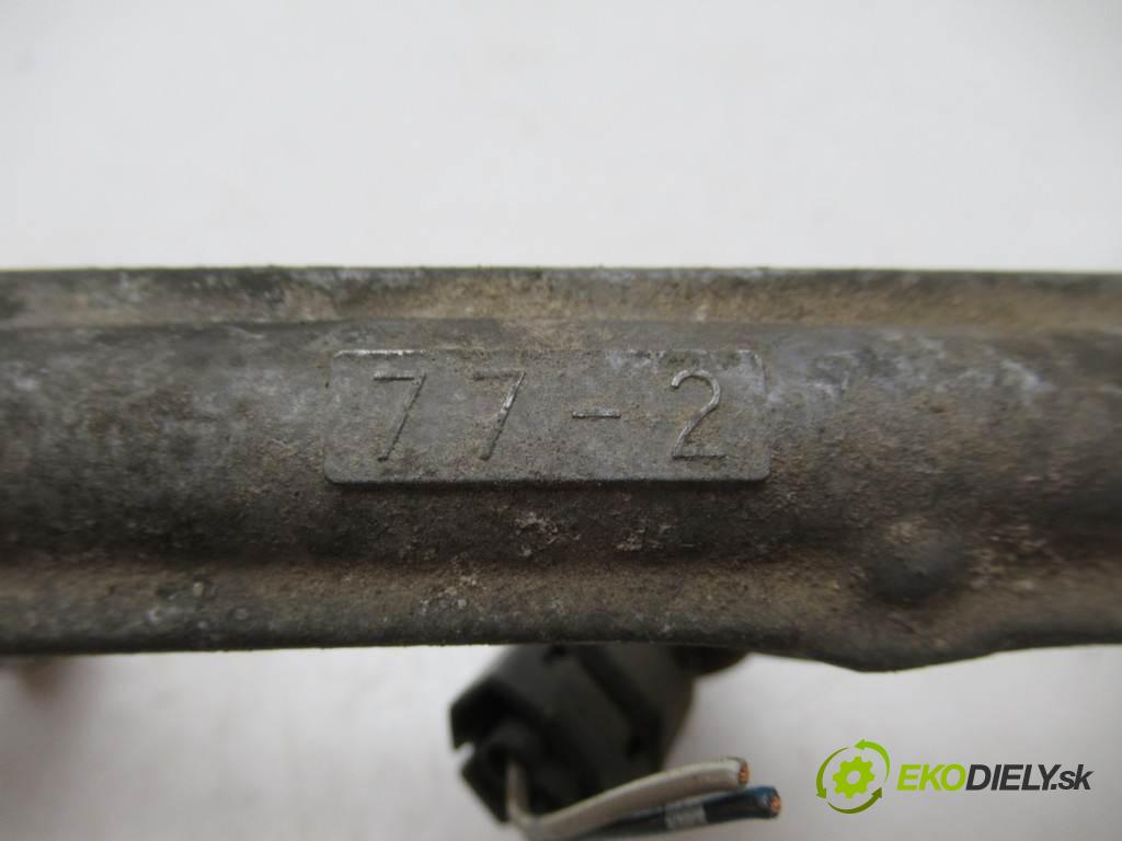 Suzuki Vitara  1995  2.0B V6 136KM 88-97 2000 lišta vstřikovací vstřikovací ventily JS28-4