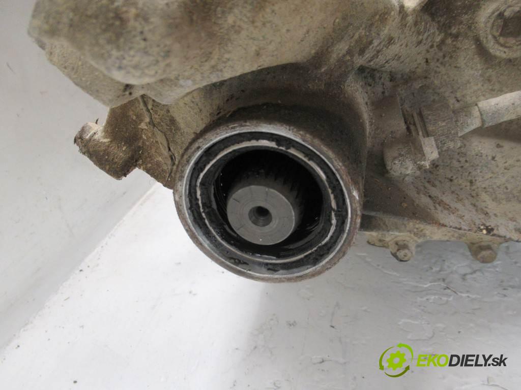 Suzuki Vitara  1995  2.0B V6 136KM 88-97 2000 Prevodovka - Reduktor