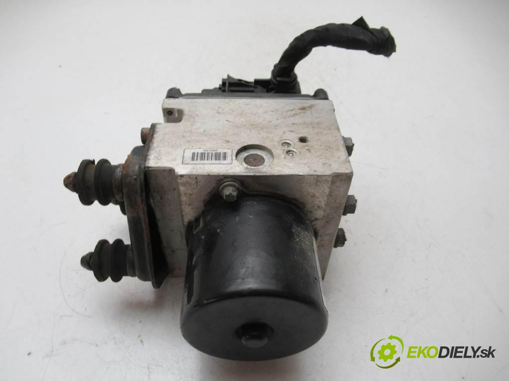 Volkswagen Passat B6  2007  KOMBI 5D 1.6B 102KM 05-10 1600 Pumpa ABS 3C0614109 (Pumpy ABS)