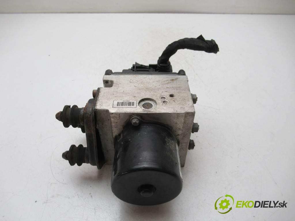 Volkswagen Passat B6  2007  KOMBI 5D 1.6B 102KM 05-10 1600 Pumpa ABS 3C0614109 (Pumpy ABS)