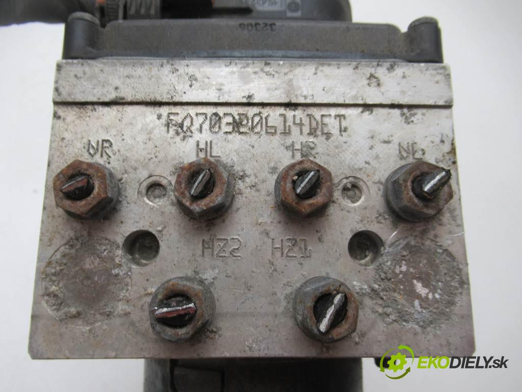 Volkswagen Passat B6  2007  KOMBI 5D 1.6B 102KM 05-10 1600 Pumpa ABS 3C0614109 (Pumpy ABS)