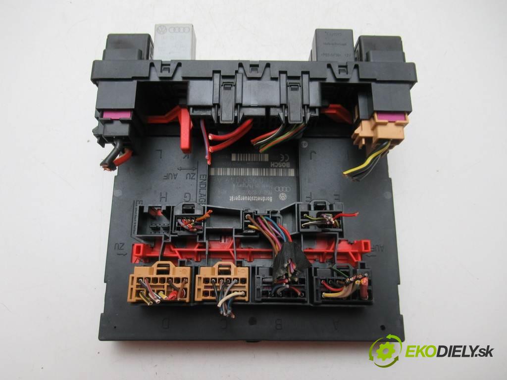 Volkswagen Passat B6    KOMBI 5D 1.6B 102KM 05-10  Modul BORDNETZ 3C0937049AE (Ostatné)