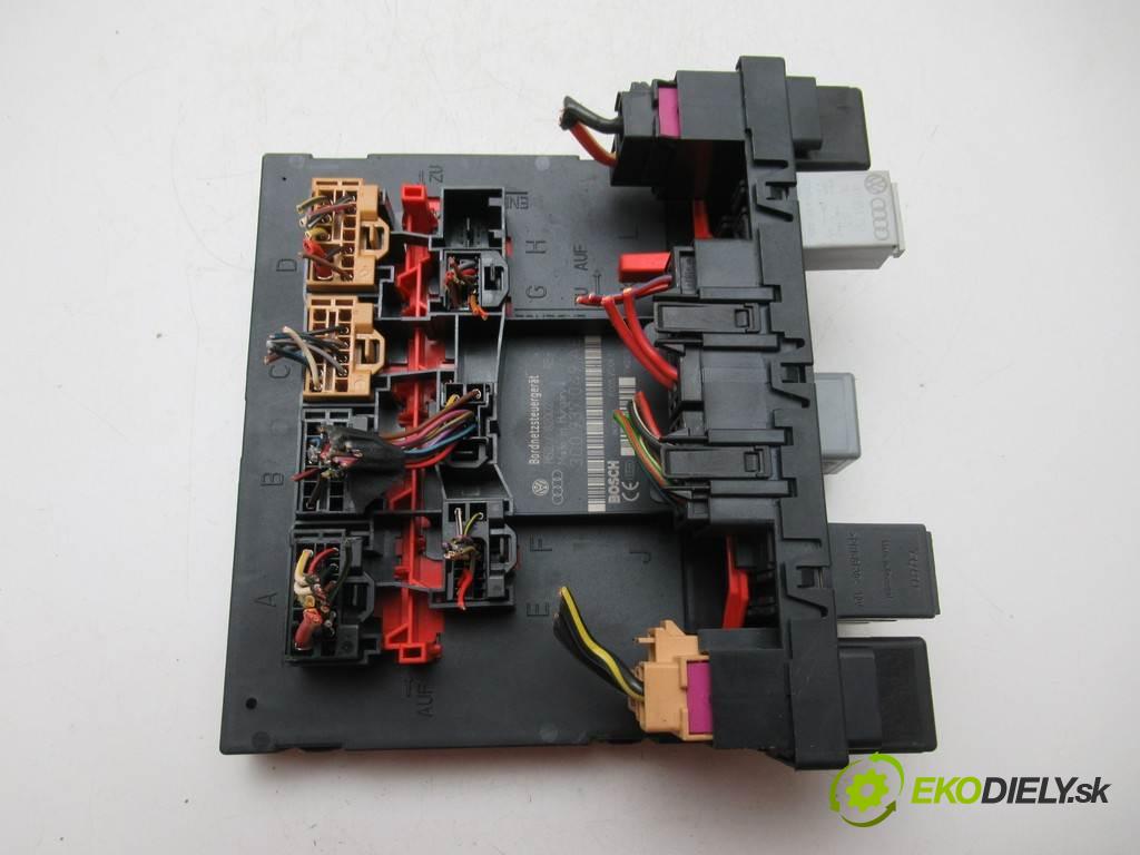 Volkswagen Passat B6    KOMBI 5D 1.6B 102KM 05-10  Modul BORDNETZ 3C0937049AE (Ostatné)