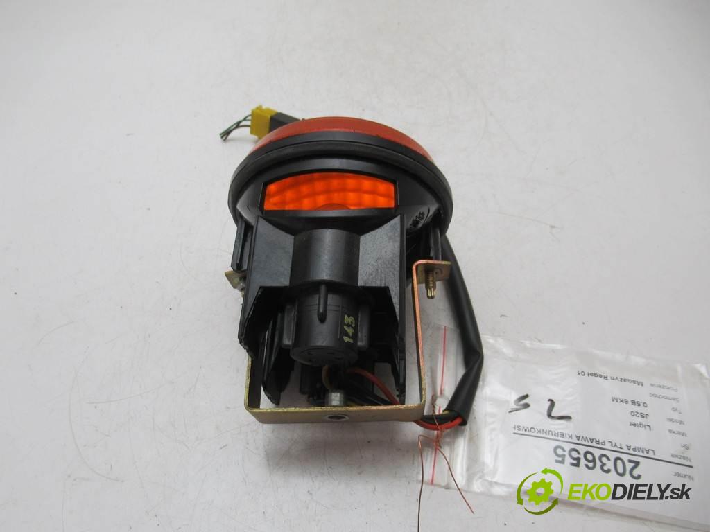 Ligier JS20    0.5D 6KM  světlo zadní část pravá směrovka