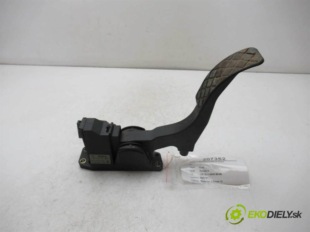 Seat Toledo II  2000  1.9TDI 110KM 98-06 1900 Potenciometer plynového pedálu 0281002342 (Pedále)