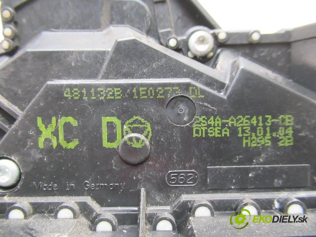 Ford Mondeo Mk3  2004  HATCHBACK 5D 2.0TDCI 130KM 00-07 2000 zámok zad ľavy 2S4A-A26413-CB