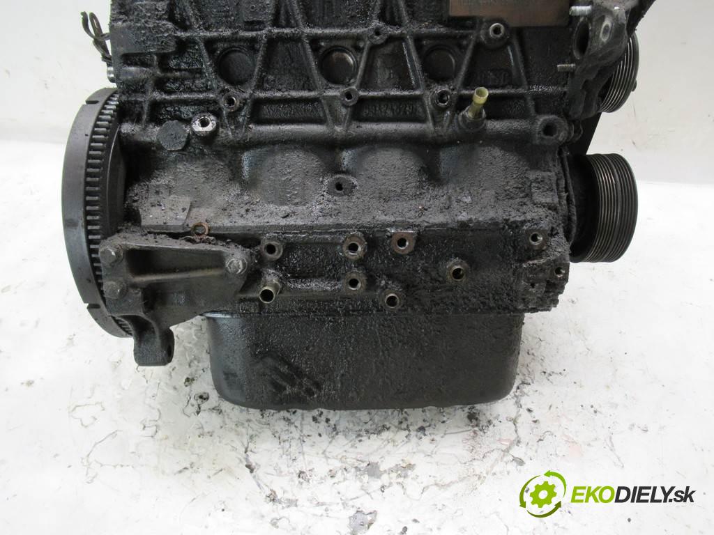 Renault Master II  2001  2.8DTI 114KM 98-03 2800 motor S9W702 (Motory (kompletní))