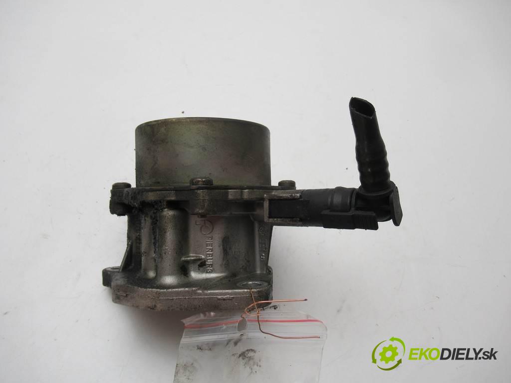 Renault Scenic II  2003  1.5DCI 82KM 03-06 1500 Pumpa vákuová 8200113585