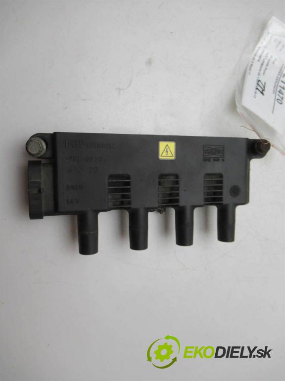 Fiat Grande Punto  2007 57 kw HATCHBACK 5D 1.4B 77KM 05-12 1400 Cievka zapaľovacia 55200112 (Zapaľovacie cievky, moduly)