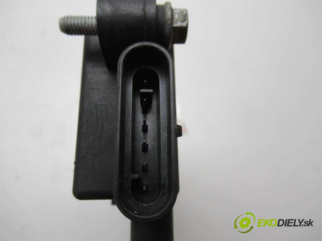 Fiat Grande Punto  2007 57 kw HATCHBACK 5D 1.4B 77KM 05-12 1400 Cievka zapaľovacia 55200112 (Zapaľovacie cievky, moduly)