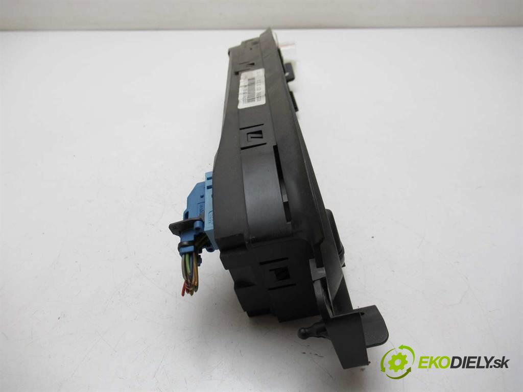 Citroen Xsara Picasso LIFT  2005  1.6B 110KM 04-10 1600 prístrojovka 9655660980 (Přístrojové desky, displeje)