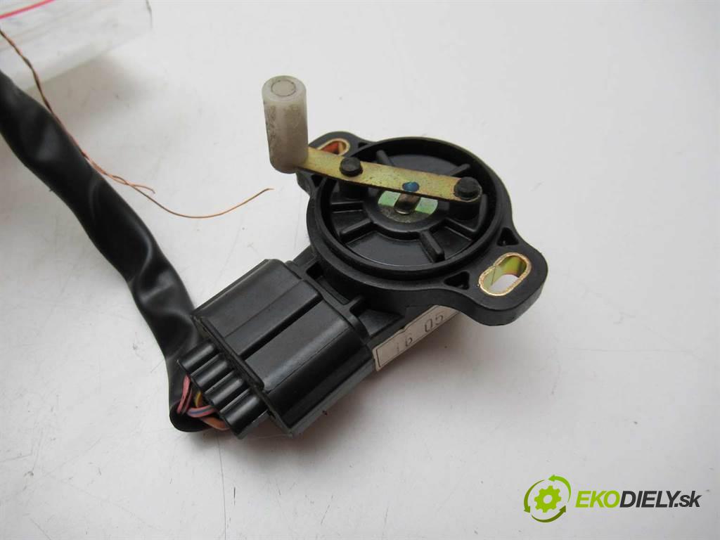 Mazda Premacy  2004  2.0TD 101KM 99-05 2000 Potenciometer plynového pedálu CB05-41-AC0 (Pedále)