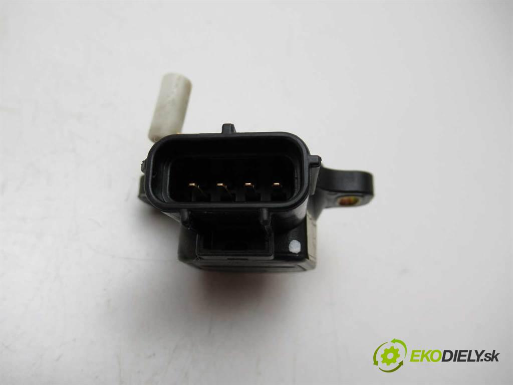 Mazda Premacy  2004  2.0TD 101KM 99-05 2000 Potenciometer plynového pedálu CB05-41-AC0 (Pedále)