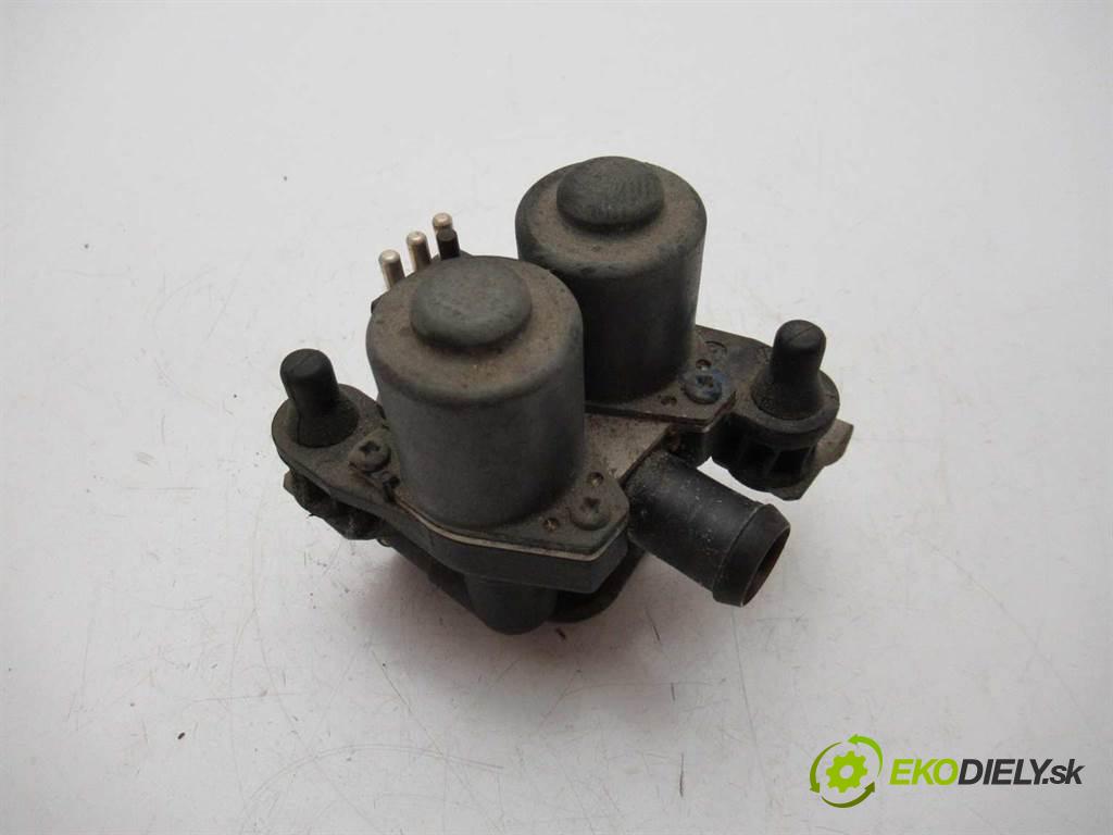 Mercedes-Benz C W202    KOMBI 5D 2.2D 95KM 93-01  Magnetický ventil vody 0018303484 (Ostatné)