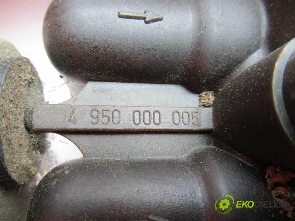 Mercedes-Benz C W202    KOMBI 5D 2.2D 95KM 93-01  Magnetický ventil vody 0018303484 (Ostatné)