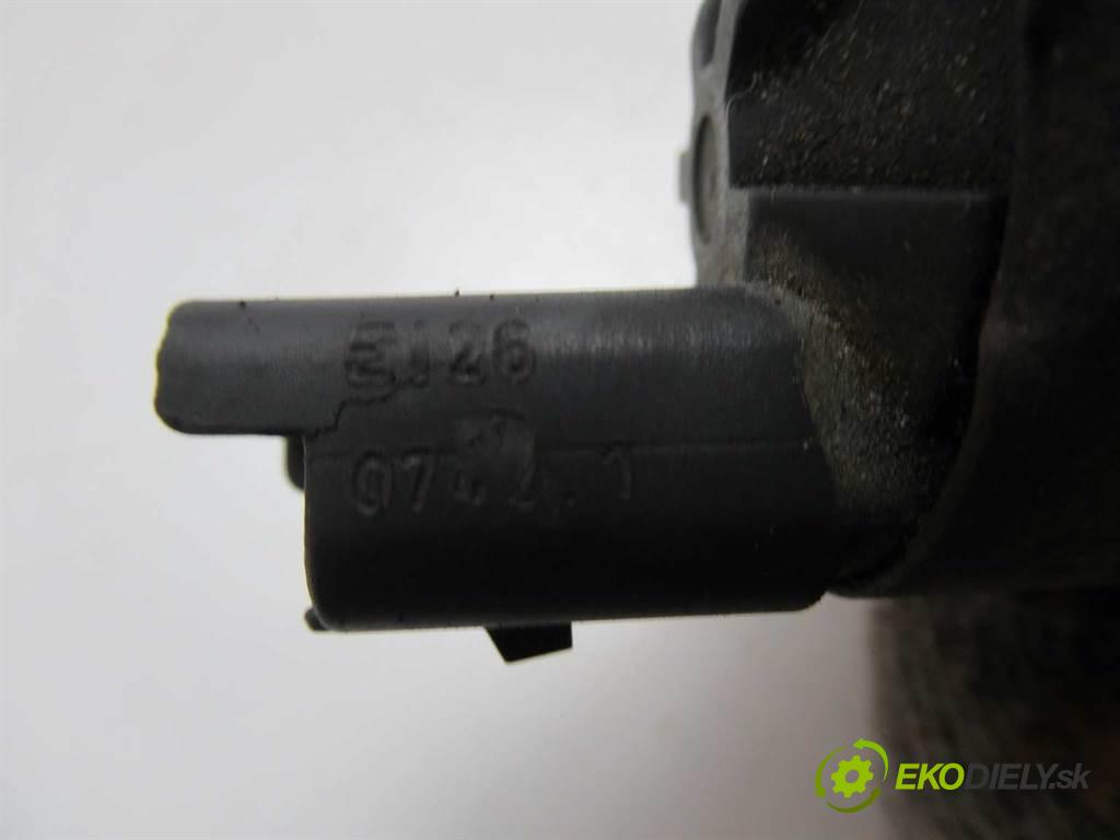 Ford Focus II  2006  KOMBI 5D 1.8TDCI 115KM 04-11 1800 Regulátor tlaku paliva  (Ostatné)