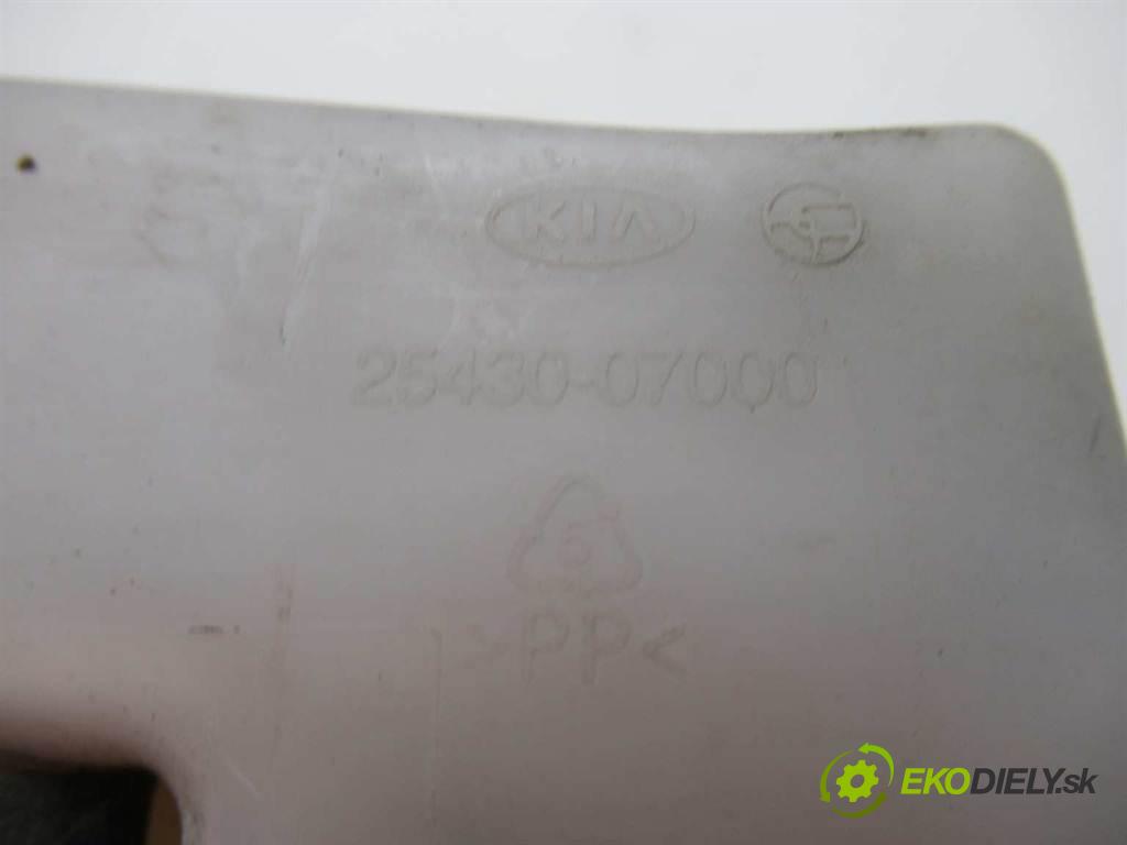 Kia Picanto  2006 48 kw HATCHBACK 5D 1.0B 61KM 03-07 1100 nádržka vyrovnávací kapaliny chadicího 25430-07000 (Vyrovnávací nádržky)
