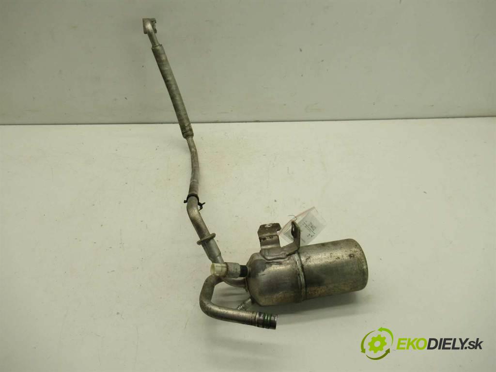 Ford Fiesta V    HATCHBACK 3D 1.3B 60KM 02-08  rúrka klimatizácie  (Rúrky klimatizácie)