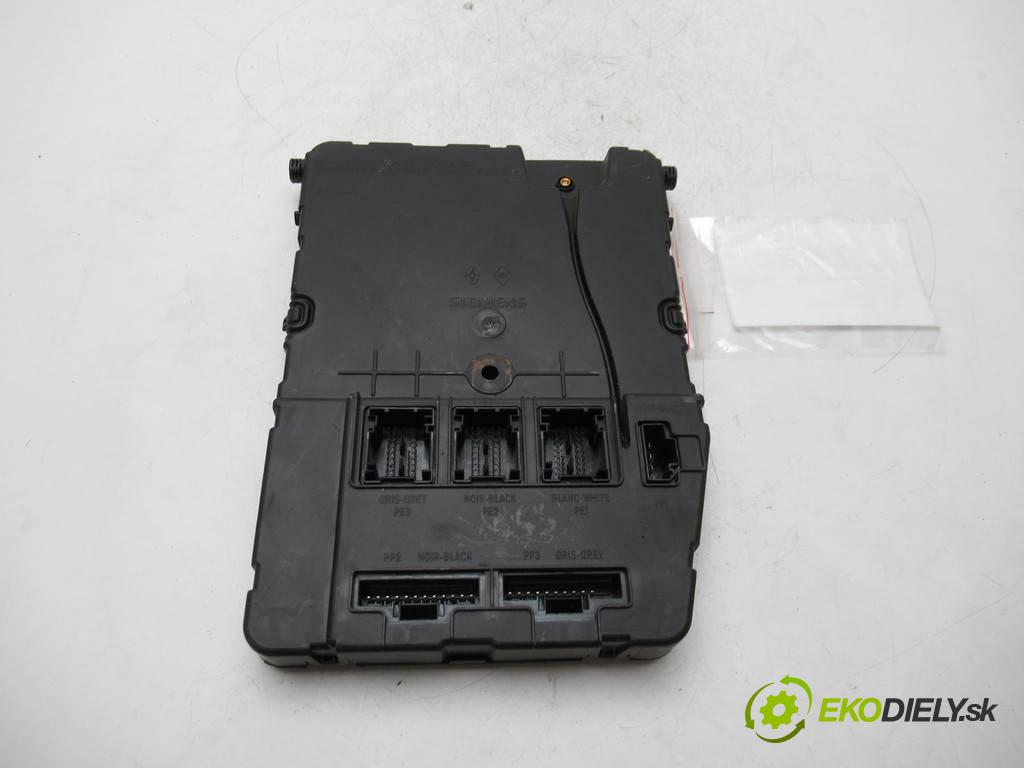 Renault Scenic II    1.9DCI 120KM 03-06  Modul UCH 8200351184 (Ostatné)