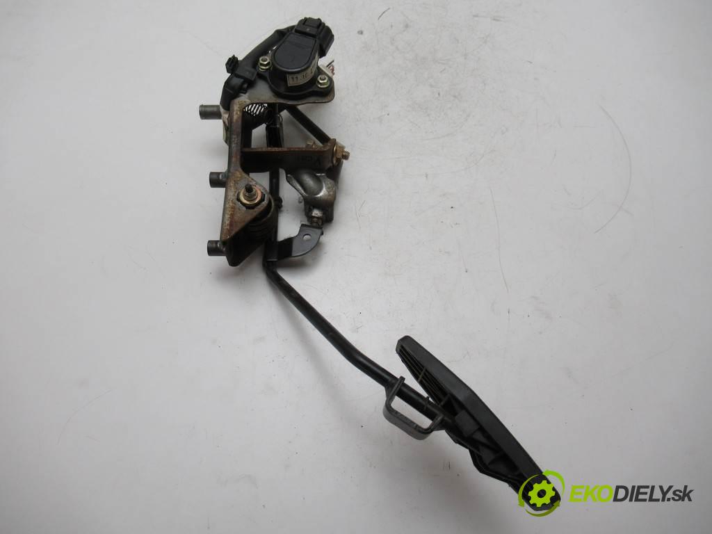 Mazda Premacy  1999  2.0TD 90KM 99-05 2000 Potenciometer plynového pedálu CB05-41-AC0 (Pedále)