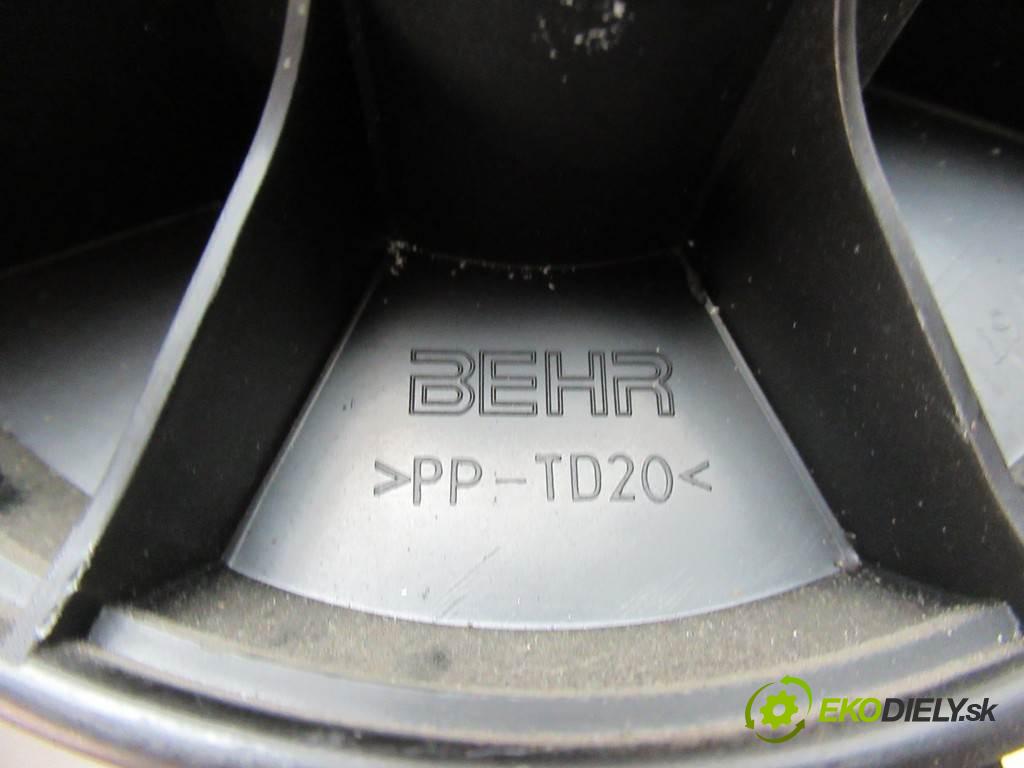 Peugeot 206 SW  2002 55 kw KOMBI 5D 1.4B 75KM 98-09 1400 Ventilátor ventilátor kúrenia 5576705 (Ventilátory kúrenia)