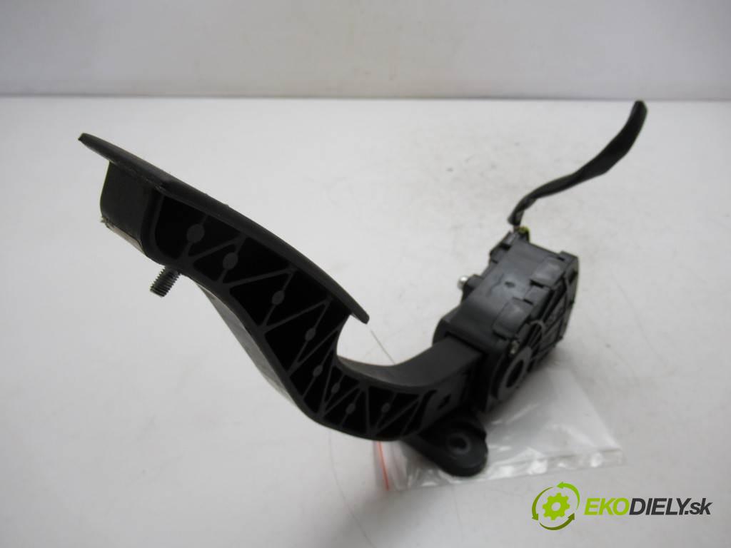 Hyundai ix20  2012  1.6CRDI 128KM 10-15 1600 Potenciometer plynového pedálu 35190-4A501 (Pedále)