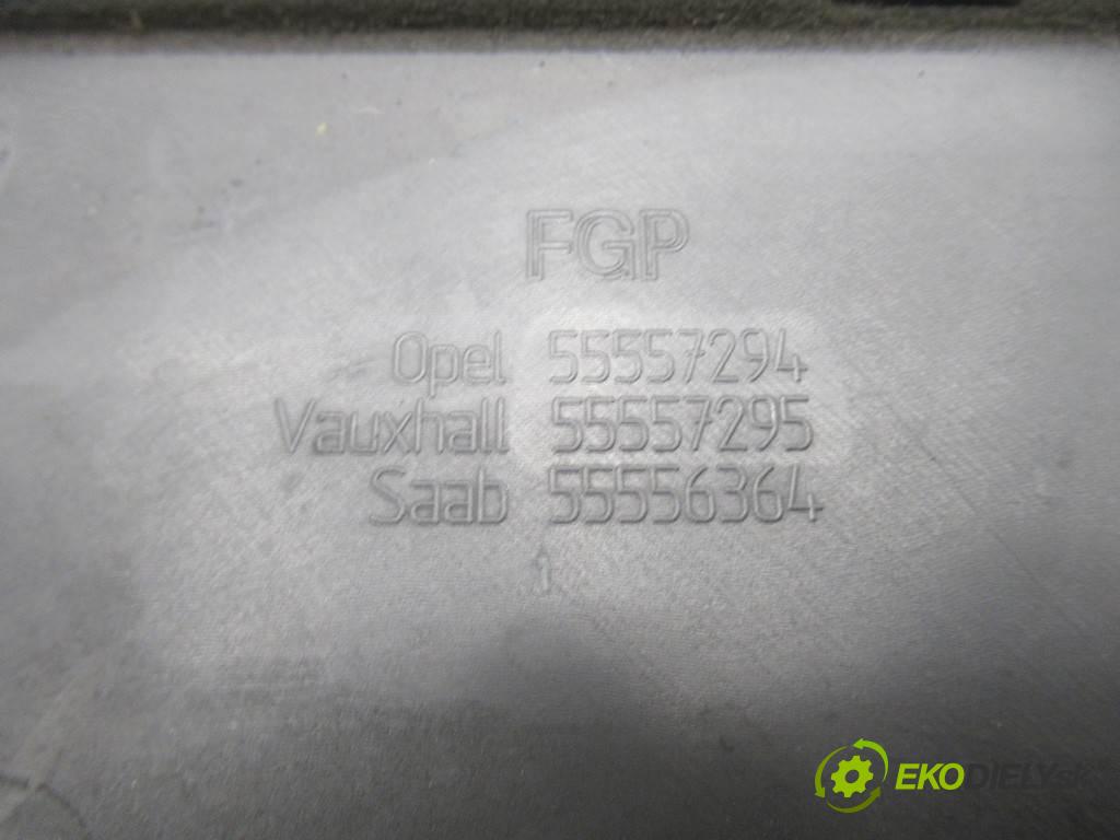 Opel Vectra C  2005 110 kw KOMBI 5D 1.9CDTI 150KM 02-08 1910 Kryt Motor 55557294 (Kryty motora)
