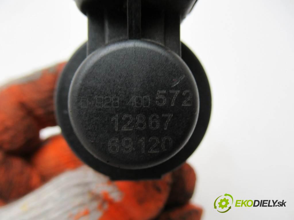 BMW 3 E46  2002 110 kw COMPACT 2.0D 150KM 98-03 2000 Regulátor tlaku paliva 0928400572 (Ostatné)