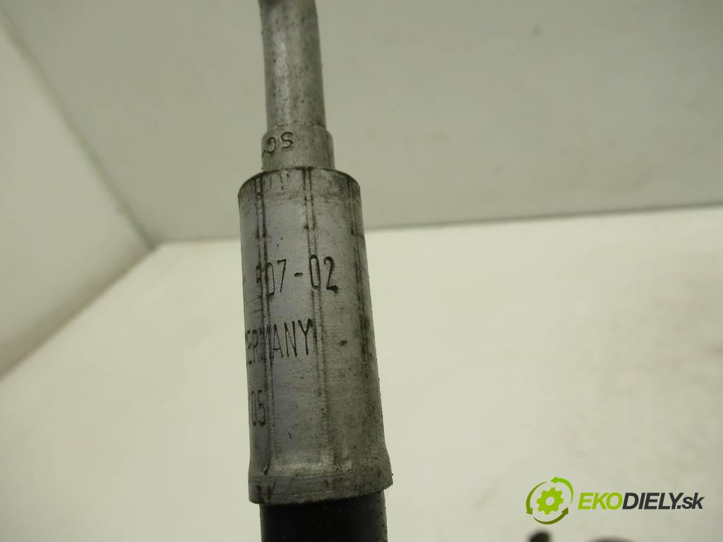 BMW 5 E60  2005 160 kw SEDAN 4D 3.0D 218KM 02-10 3000 hadice servočerpadlo 6761507 (Komponenty posilovače řízení)