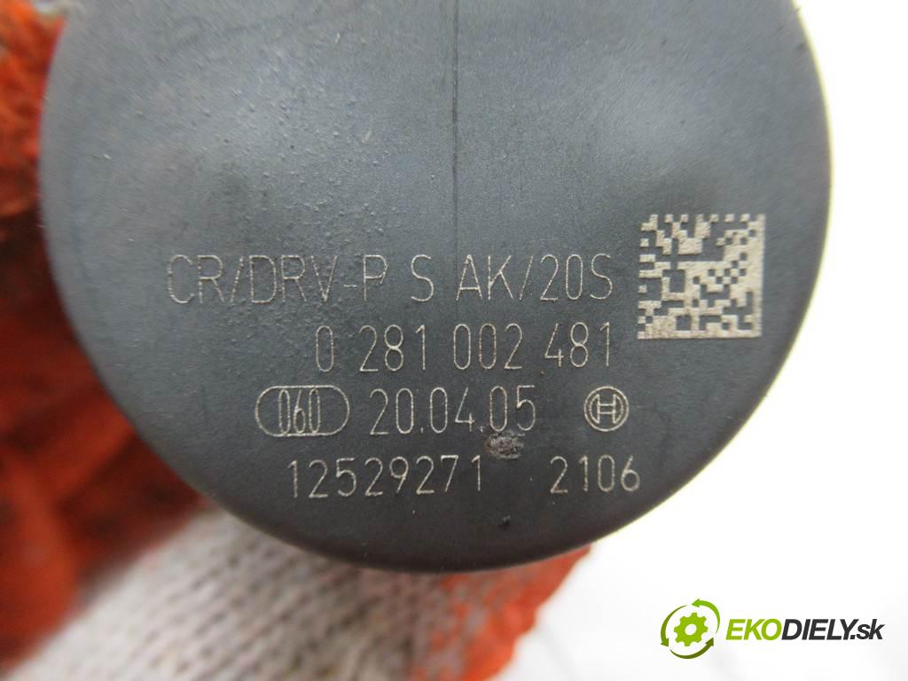 BMW 5 E60    SEDAN 4D 3.0D 218KM 02-10  Snímač tlaku paliva 0281002481 (Snímače)